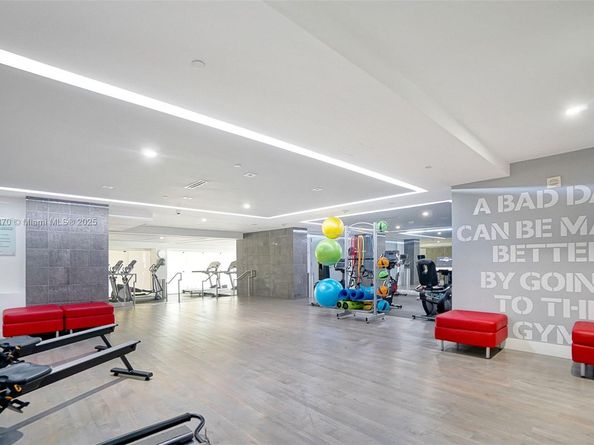 901 Brickell Key Blvd 3204, Miami FL 33131