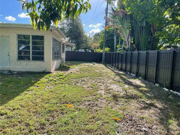 3301 SW 20th Ct, Fort Lauderdale FL 33312