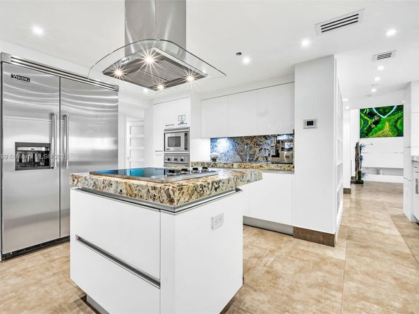 2443 Fisher Island Dr 5403, Miami Beach FL 33109