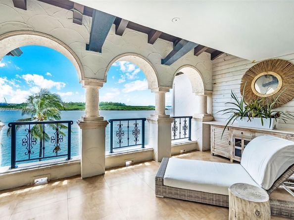 2443 Fisher Island Dr 5403, Miami Beach FL 33109