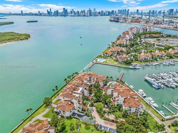 2443 Fisher Island Dr 5403, Miami Beach FL 33109