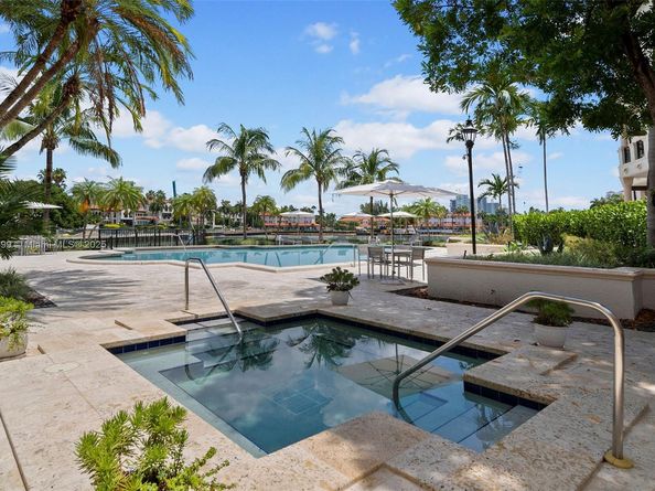 2443 Fisher Island Dr 5403, Miami Beach FL 33109