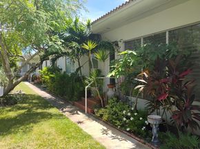 2200 Bay Dr 3, Miami Beach FL 33141