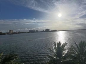 2200 Bay Dr 3, Miami Beach FL 33141