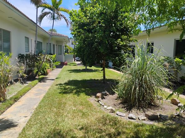 2200 Bay Dr 3, Miami Beach FL 33141