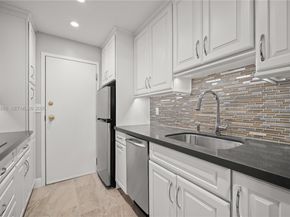 700 Biltmore Way 219, Coral Gables FL 33134