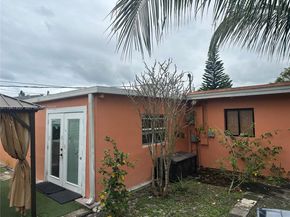 2461 Rodman St, Hollywood FL 33020