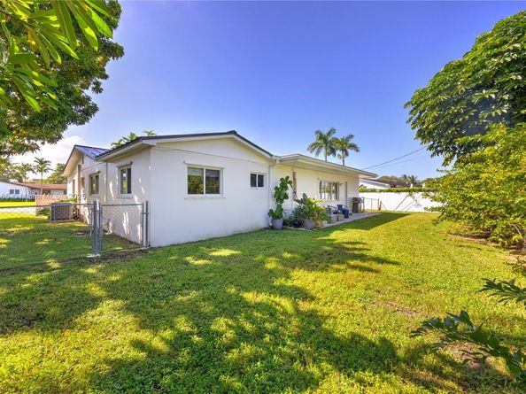 8865 SW 83rd St, Miami FL 33173