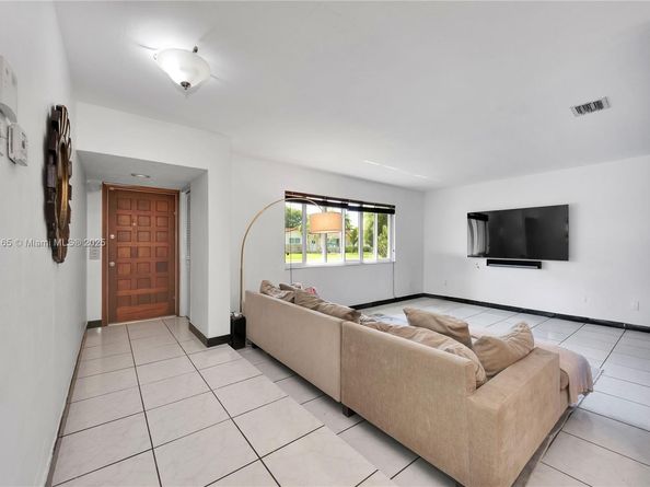 8865 SW 83rd St, Miami FL 33173