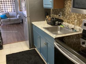 6132 SW 39th St, Miramar FL 33023