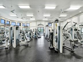 1375 Harbor Vw E, Hollywood FL 33019