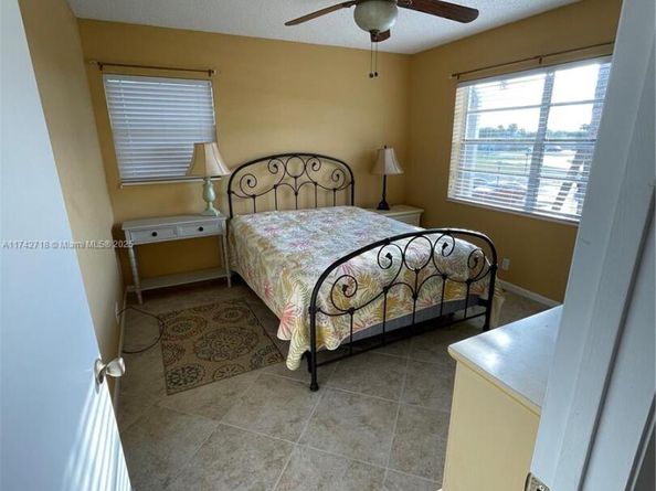 110 Lake Meryl Dr 216, West Palm Beach FL 33411