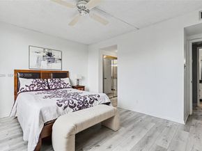 4330 Hillcrest Dr 405, Hollywood FL 33021