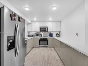 9735 NW 52nd St 223, Doral FL 33178