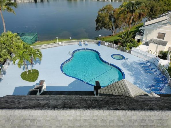 3445 NW 44th St 201, Oakland Park FL 33309