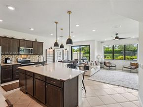 2343 Rollingwood Ct, Oakland Park FL 33309