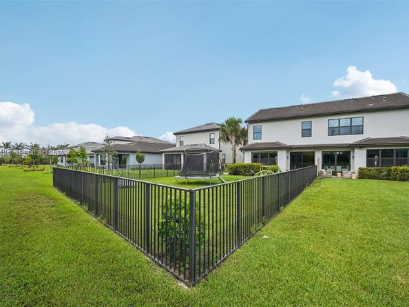 2343 Rollingwood Ct, Oakland Park FL 33309