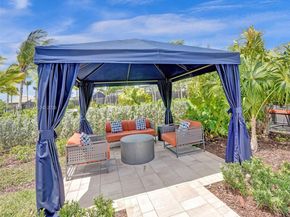 2343 Rollingwood Ct, Oakland Park FL 33309