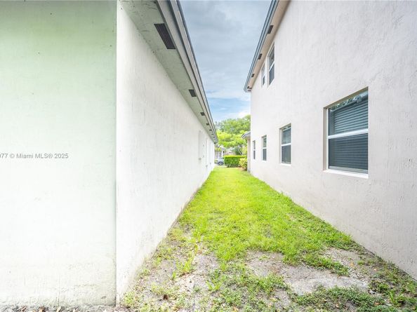 236 SE 32nd Ave, Homestead FL 33033