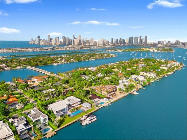 112 W Palm Midway, Miami Beach FL 33139