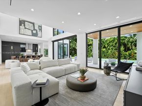 112 W Palm Midway, Miami Beach FL 33139
