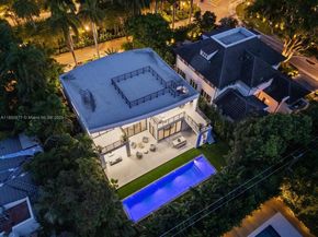 112 W Palm Midway, Miami Beach FL 33139