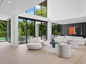 112 W Palm Midway, Miami Beach FL 33139