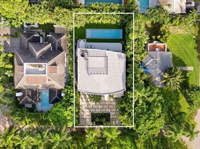 112 W Palm Midway, Miami Beach FL 33139