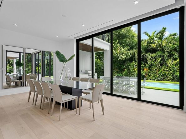 112 W Palm Midway, Miami Beach FL 33139