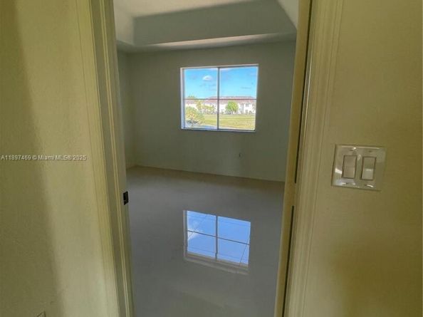7317 NW 174th Ter 102, Hialeah FL 33015