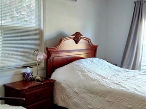 2614 Fillmore St, Hollywood FL 33020