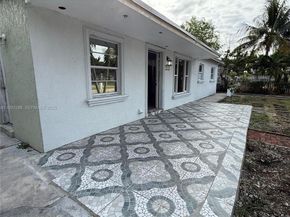 20001 NW 43rd Pl, Miami Gardens FL 33055