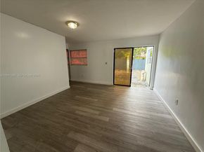 20001 NW 43rd Pl, Miami Gardens FL 33055