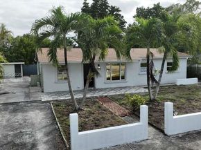 20001 NW 43rd Pl, Miami Gardens FL 33055