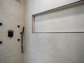 281-283 NW 52nd St, Miami FL 33127