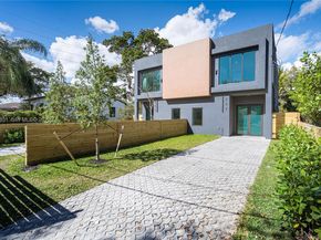 281-283 NW 52nd St, Miami FL 33127