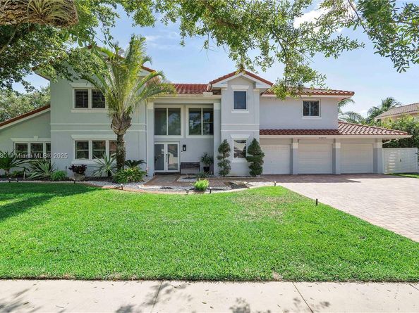 20230 NW 7th St, Pembroke Pines FL 33029