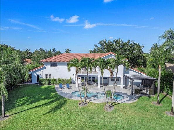 20230 NW 7th St, Pembroke Pines FL 33029