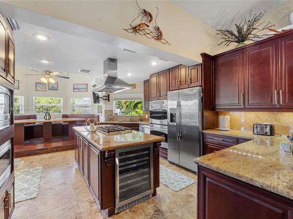 17640 Old Cutler Rd, Palmetto Bay FL 33157