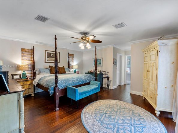 17640 Old Cutler Rd, Palmetto Bay FL 33157