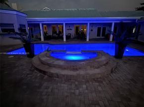 17640 Old Cutler Rd, Palmetto Bay FL 33157