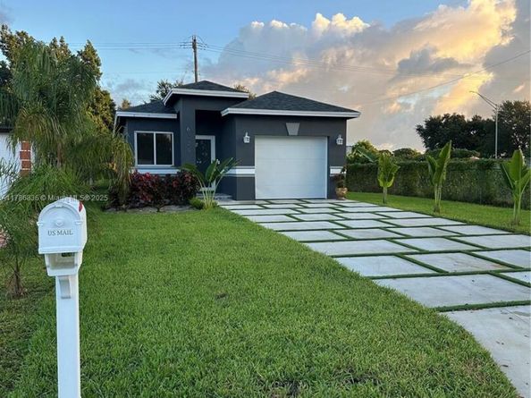 6229 Arthur St, Hollywood FL 33024