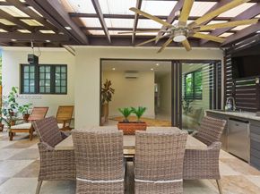 1737 SW 10th St, Miami FL 33135