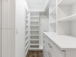 1737 SW 10th St, Miami FL 33135