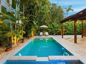 1737 SW 10th St, Miami FL 33135