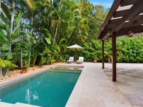 1737 SW 10th St, Miami FL 33135