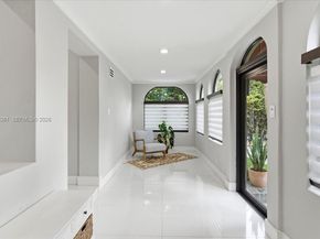 1737 SW 10th St, Miami FL 33135