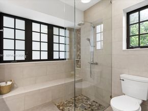 1737 SW 10th St, Miami FL 33135