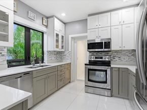 1737 SW 10th St, Miami FL 33135