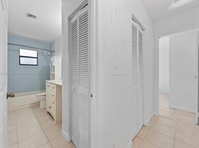 18901 SW 59th St, Southwest Ranches FL 33332